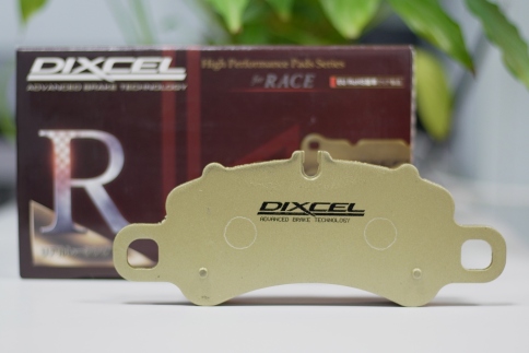 Тормозные колодки Dixcel R01 type R01-1515983 Porsche 718 Boxster (982), 718 Cayman (982), 911 (991), 911 Convertible, 911 Targa передние фото 2