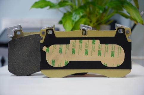 Тормозные колодки Dixcel Z type Z-1112697 Mercedes Benz G-class AMG G63 G463, GLE W167, GLE Coupe C167, GLS X167 передние фото 1